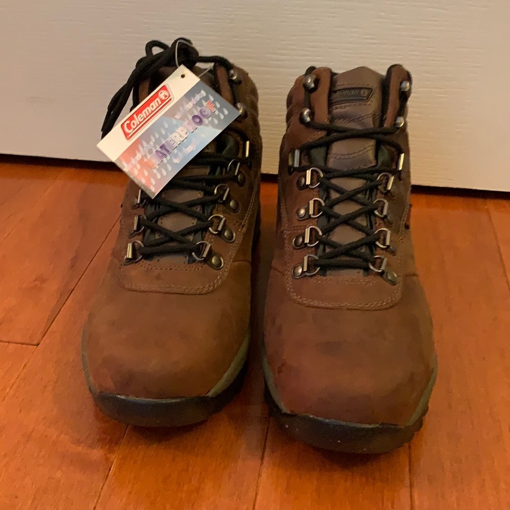 Coleman Waterproof Hiking Boots Men's Size Brown NWT 7.5
